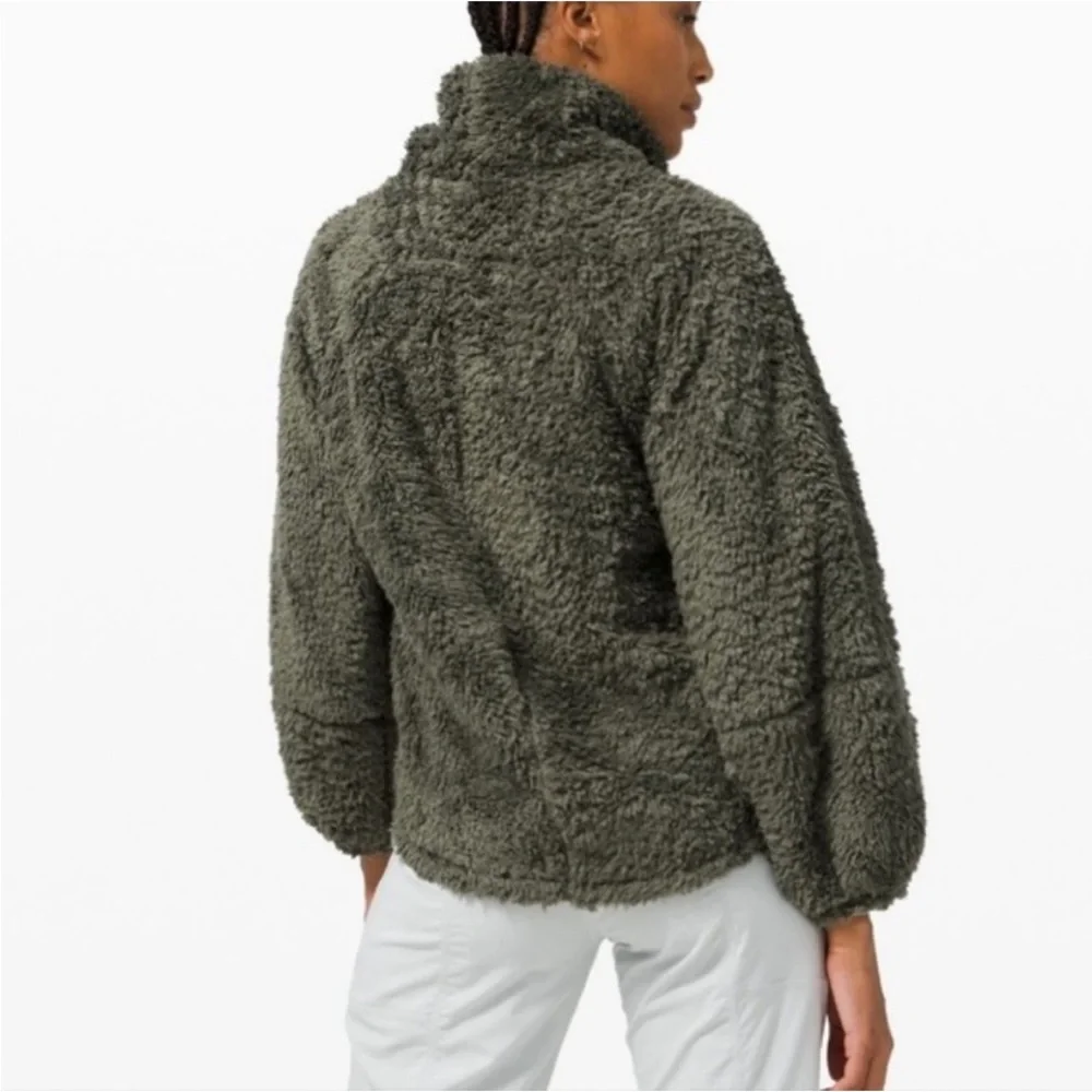 Lululemon Restore Warm Sherpa Pullover, Dark Green Size M/L